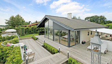 Morten korch sælger sommerhus til 25 mio. kr. Terrasse sommerhus