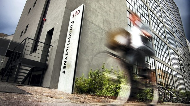 Småbanker langer ud efter Finanstilsynets timing