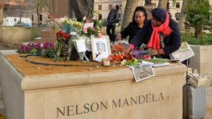 Forberedelser til Mandelas begravelse er i gang