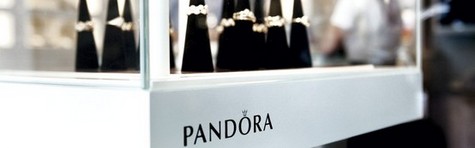 Hedgefonde scorer millioner p� Pandora-fiasko 