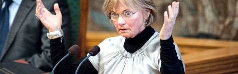 Pia Kj�rsgaard undsiger Lene Espersen
