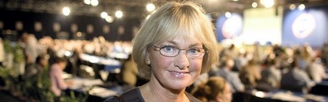 Pia K klar til at slagte kommunalt selvstyre