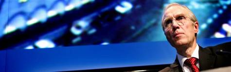 Straarup s�lger uetiske aktier for 179 mio. kr.