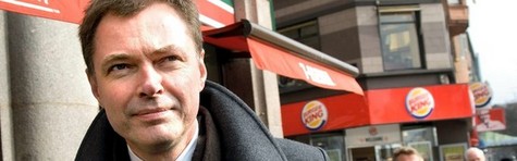Klaus Risk�rs udlandsrejser kulegraves 