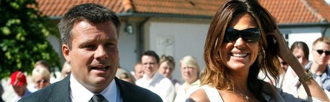 Milliong�ld tvinger kronprinsens ven i kn�