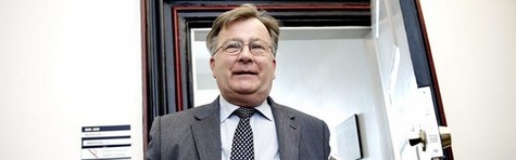 Regeringen t�ttere p� 2020-aftale