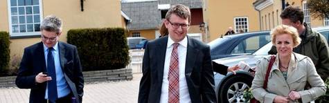 Skatteminister vil k�be tyvekoster