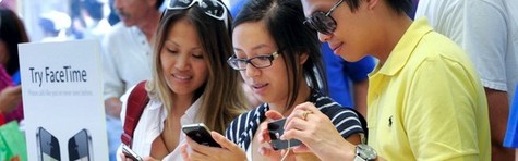 Apple-direkt�r kvitter efter antenne-problemer