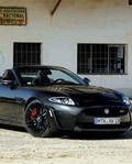 Jaguar med ny topløs fører i front