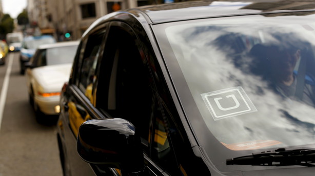 Uber på hjemmebane - sender største taxiselskab i dørken