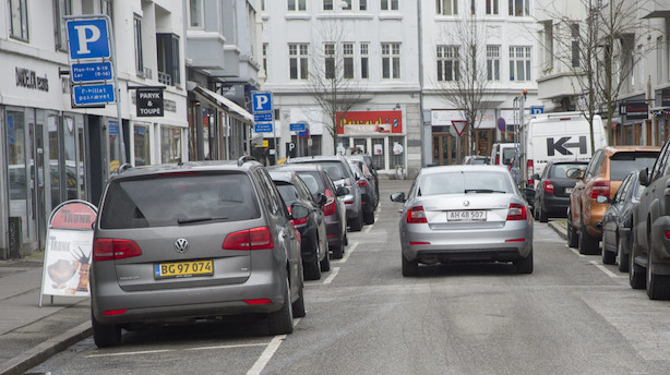 Folketingsflertal vil sløjfe ny omstridt parkeringsregel