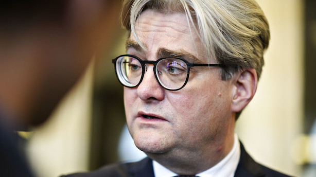 Fem sager, Søren Pind kom i klemme på