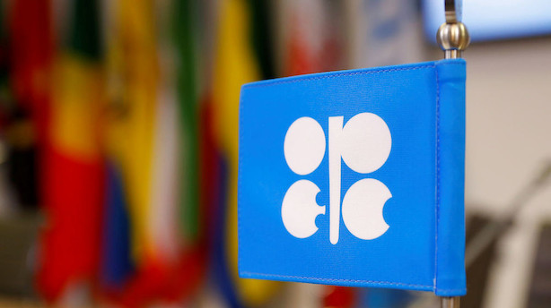 Råvarer: Lavere oliepris - svag USA-vækst og uenighed om OPEC-møde