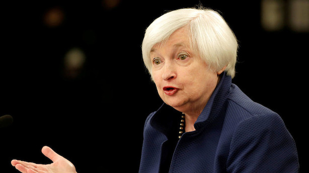 Fed: Renten hæves "snart" såfremt økonomien spiller med