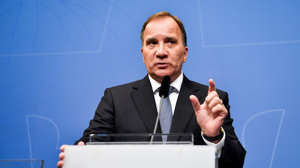 Sveriges valgdrama går ind i ny fase - Löfven på vej ud