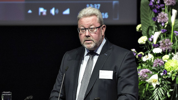 Bankformand kalder radikalt forslag for pudseløjerligt: "Der er grænser for, hvor mange sten, sektoren kan bære"