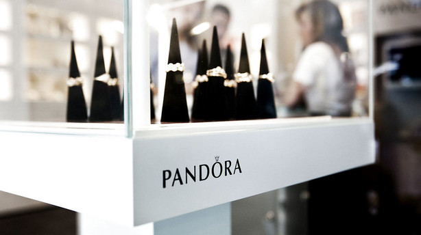 Pandora solgte for 16,7 mia. kr. i 2015
