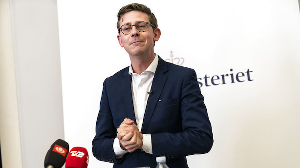 Skatteminister udskyder ny boligskattelov til efter et valg