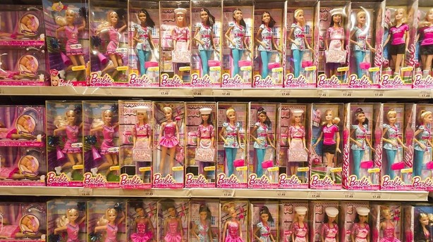 Forsigtigt Barbie-boom hjælper Mattel gennem trægt 2015