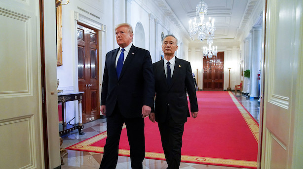 USA og Kina underskriver fase 1-aftale - Trump klar til at droppe toldforhøjelser i næste aftale