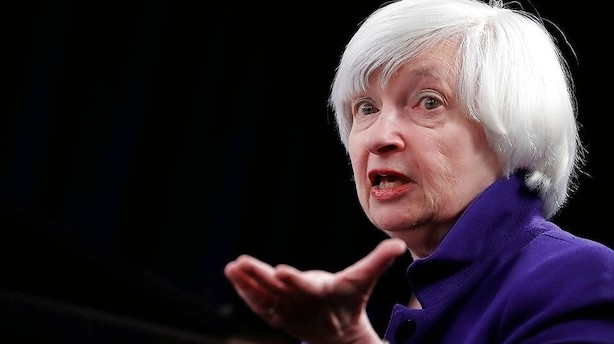 Duer og høge slås i den amerikanske centralbank