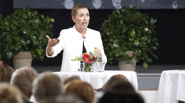 Mette Frederiksen møder rød kritik for