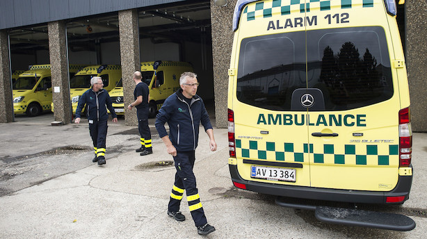 Regioner overvejer at tage ambulancedriften fra Falck