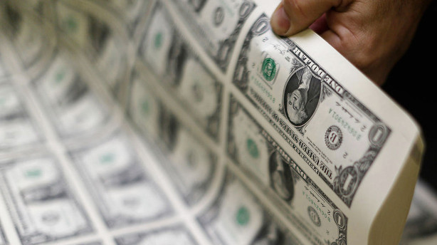 Valuta: Dollar sendt til tælling af centralbank