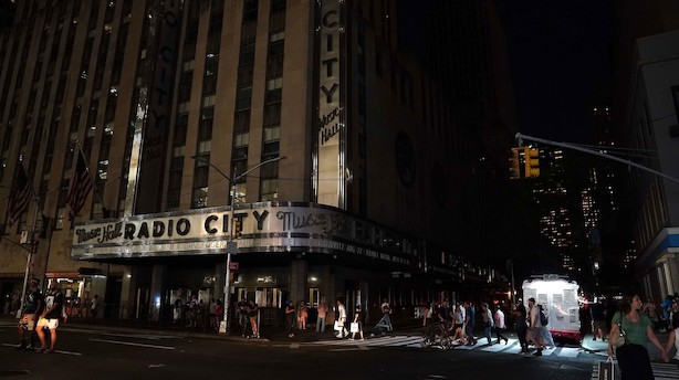 Strømafbrydelse mørklagde Manhattans skyline i timevis