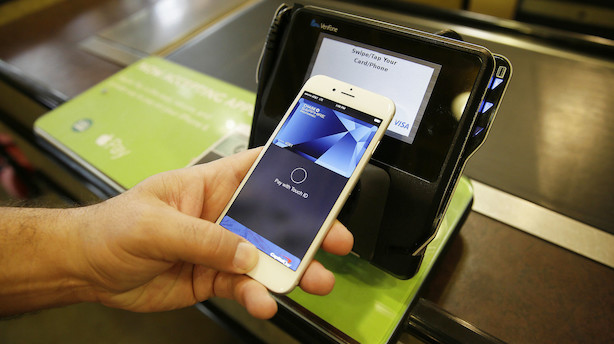 Kontanter bandlyst på Roskilde Festival: Nu er mobiltelefonen gangbar mønt