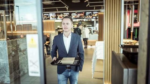 Fastfoodbranchen raser over afgiftstredobling: "Hvis det bliver dyrere, er der en reel risiko for, vi ikke vil omlægge til mere miljøvenlige materialer"