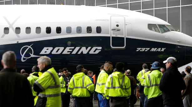 Boeing-aktien falder tungt efter 737 MAX-oplysninger