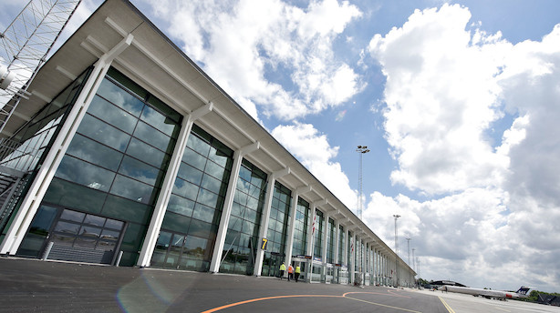 Thomas Hugo Møller er pilot, arbejder i Aalborg Lufthavn og sælger dyrefoder: Nu starter han et nyt flyselskab
