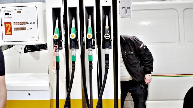 Benzinkonge accepterer dom