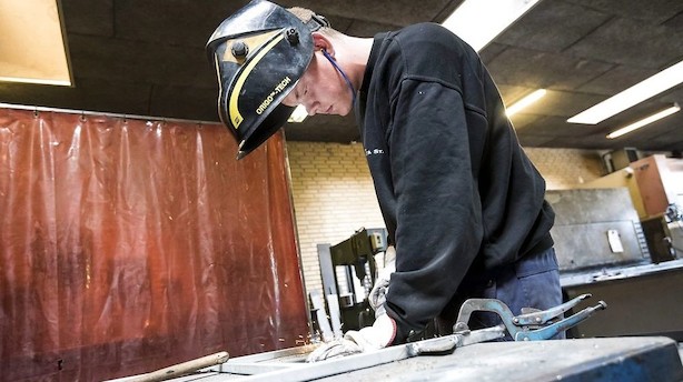 DI vil have unge ud af uddannelserne og i arbejde