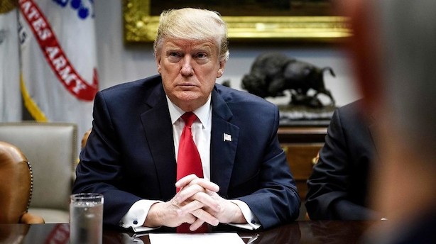 Trump tvivler på grænseaftale og antyder ny nedlukning