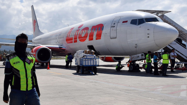 Indonesisk fly med 188 personer om bord styrter ned i havet