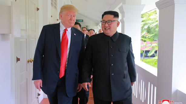 Trump på Twitter: "Der er ikke længere en atomtrussel fra Nordkorea"
