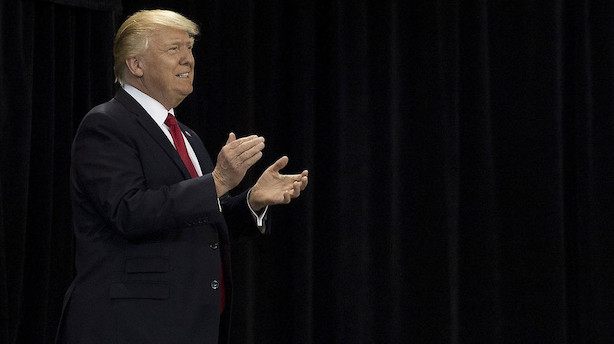 Trump skærper pengekrav til Nato-venner på ekstra krisemøde