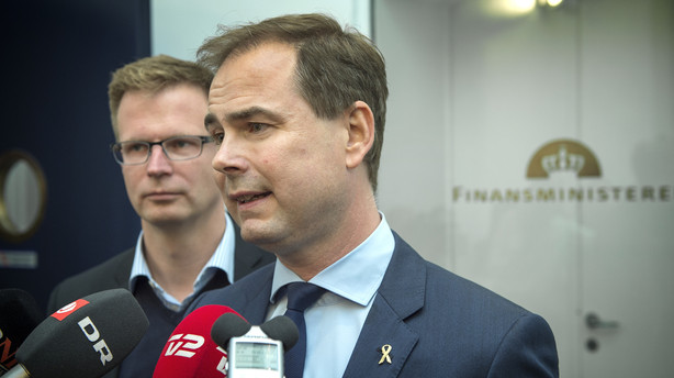 S: Eva Kjer må gå efter at have vildledt Folketinget
