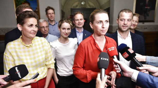 Forbud mod topskattelettelser og mulighed for mere udenlandsk arbejdskraft: Her er de vigtigste punkter i ny regeringsaftale