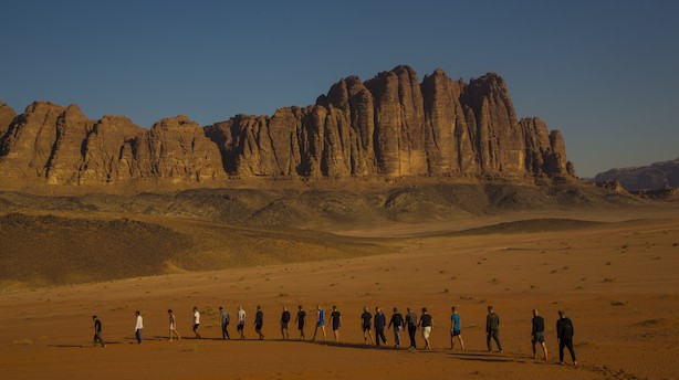 Mænd, sved og tårer: Nyhedschefens dagbog fra digtialt detox-retreat i Jordans ørken