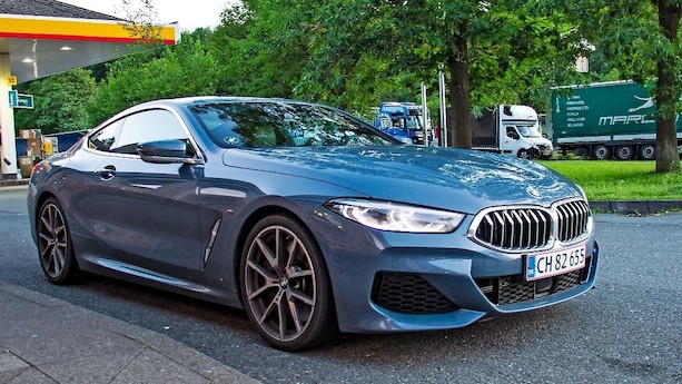 Hjem fra Le Mans med gassen i bund i den nye BMW 8-serie