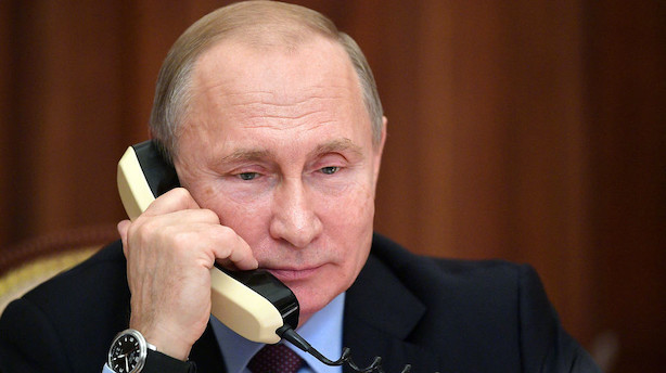 Putin og Zelenskij vender Ukraine-konflikt i telefonen