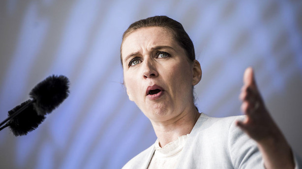 Mette Frederiksen vil ikke uddele ansvar for rod i Skat