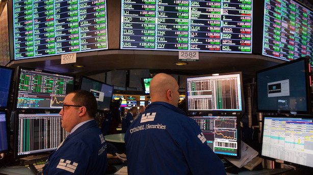 Aktier: Wall Street åbner med små minusser