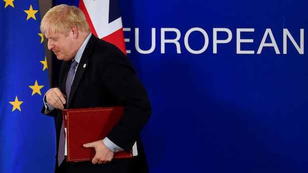 Kan brexitaftalen samle flertal i det britiske parlament på lørdag? Det store regnestykke er i gang