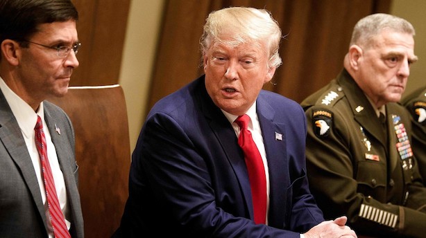 Morgenbriefing: Trump under nyt pres fra eget parti, boomende omsætning i danske virksomheder