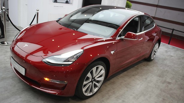 Første indtryk: Tesla Model 3 er i Danmark næste år