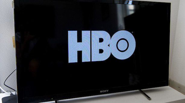 Morgenbriefing: Traditionelt TV i frit fald, store it-firmaer taber omsætning til det offentlige